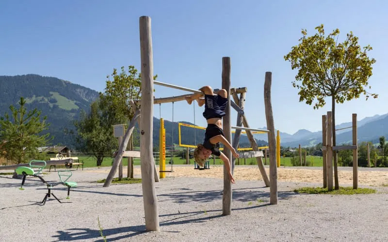 narzenhof_baernstetten_31_st_johann_09_2020_spielplatz_1.jpg
