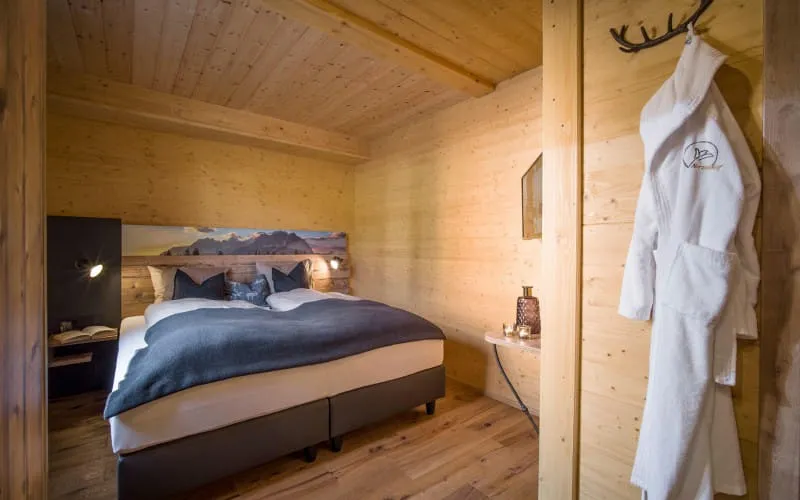 natzenhof_st_johann_chalet_bergblick_schlafzimmer.jpg
